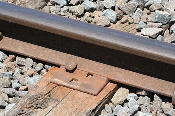 rail spike application rail spike application